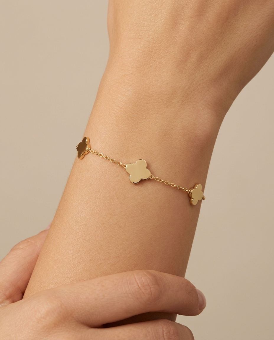 14KT Gold Malachite Clover Bracelet on model