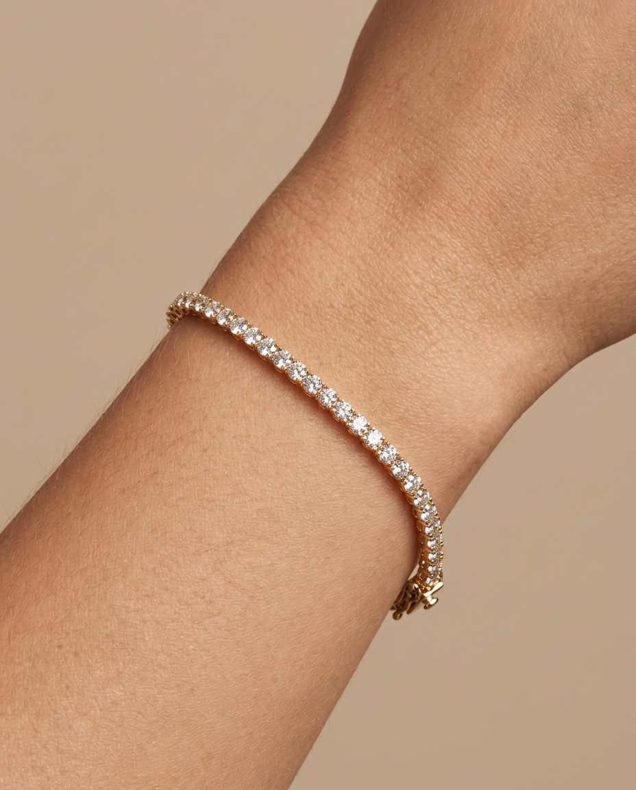 14KT Gold Diamonds Tennis Bracelet 1.00 Cts on model