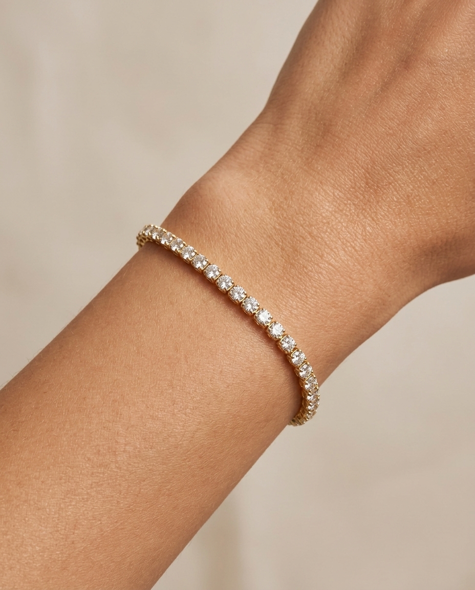 14KT Yellow Gold Champagne Diamonds Tennis Bracelet 9.00 Cts on model