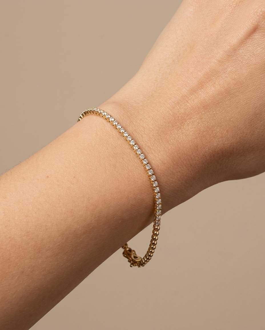 14KT Gold Diamond Tennis Bracelet 1.00 Cts on model