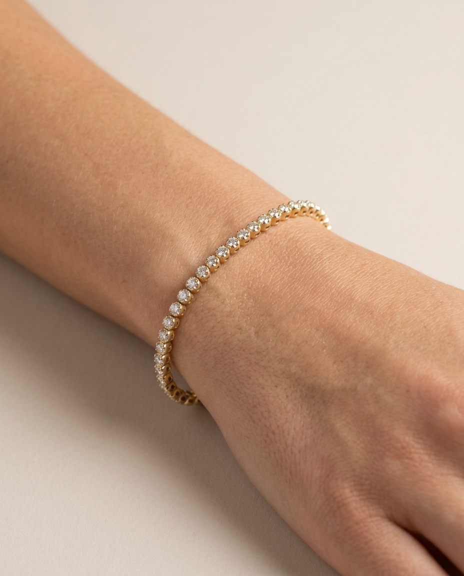 14KT Gold Diamonds Tennis Bracelet 2.00 Cts on model