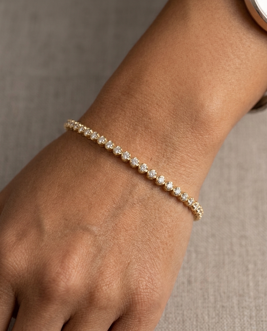 14KT Gold Diamonds Tennis Bracelet 2.00 Cts on model