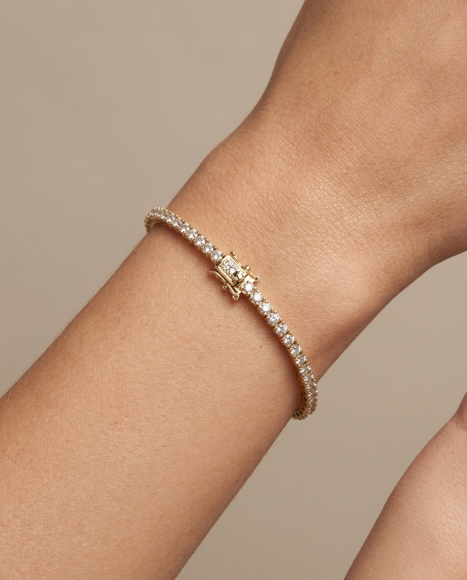 14KT Gold Diamond Tennis Bracelet 3.00 Cts on model