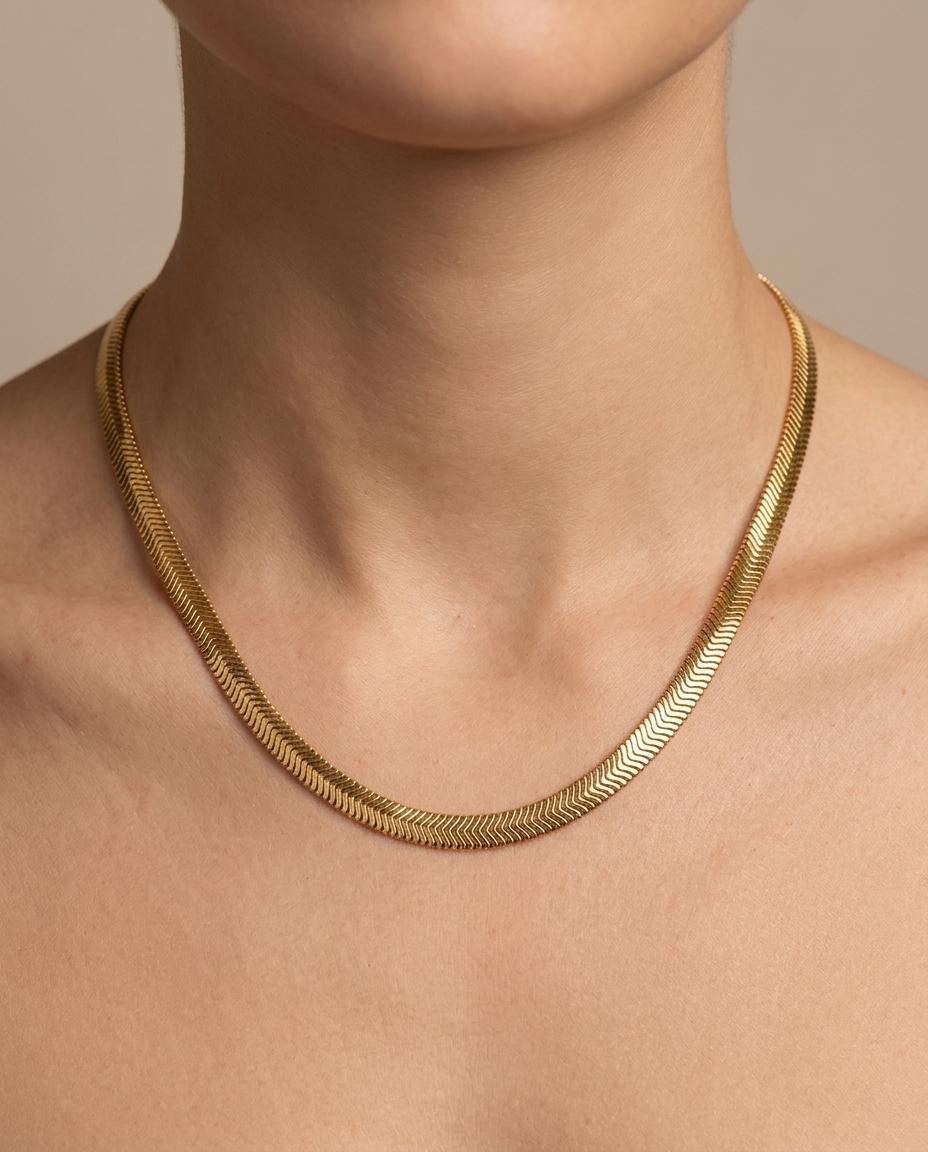14KT Gold 5 MM Flate Snake Necklace on model