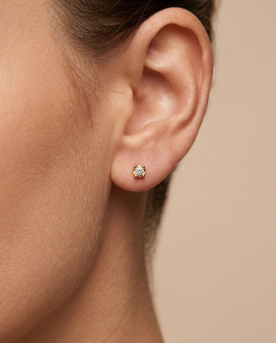 14KT Gold Diamond Earing on model