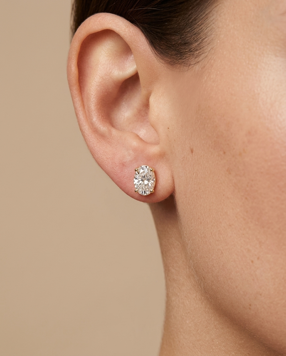 14KT Gold Diamond Oval Earing on model