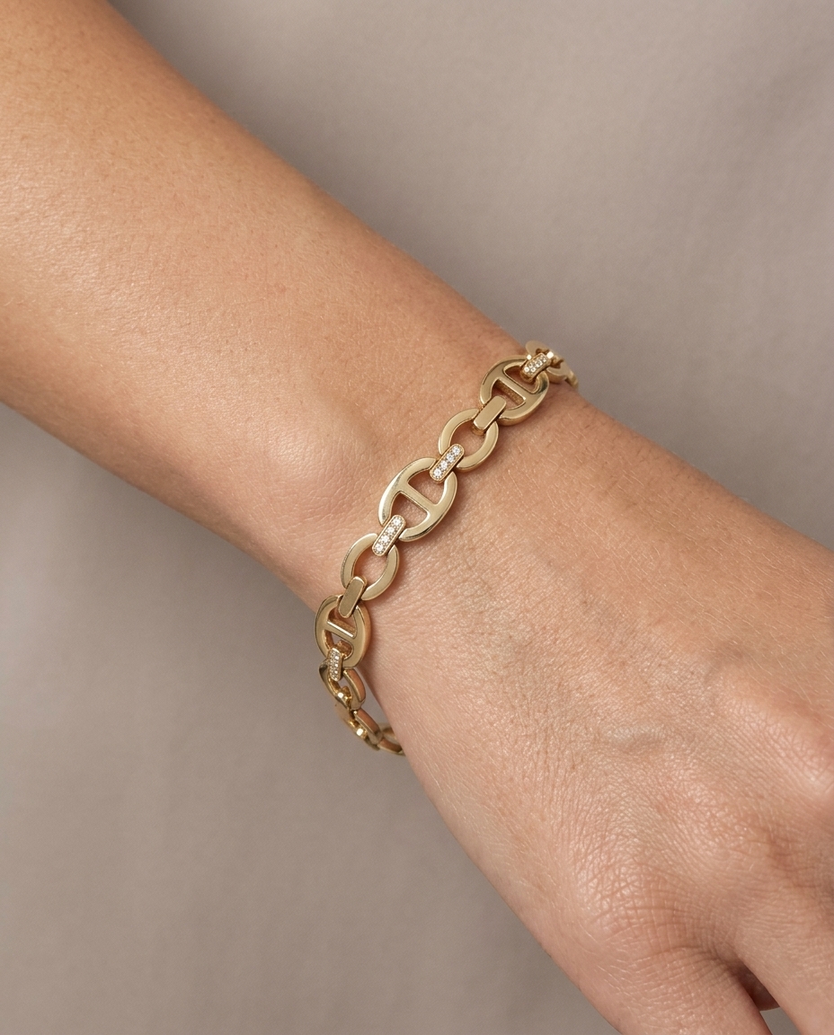 14KT Yellow Gold Bracelet with Diamonds 7 on model