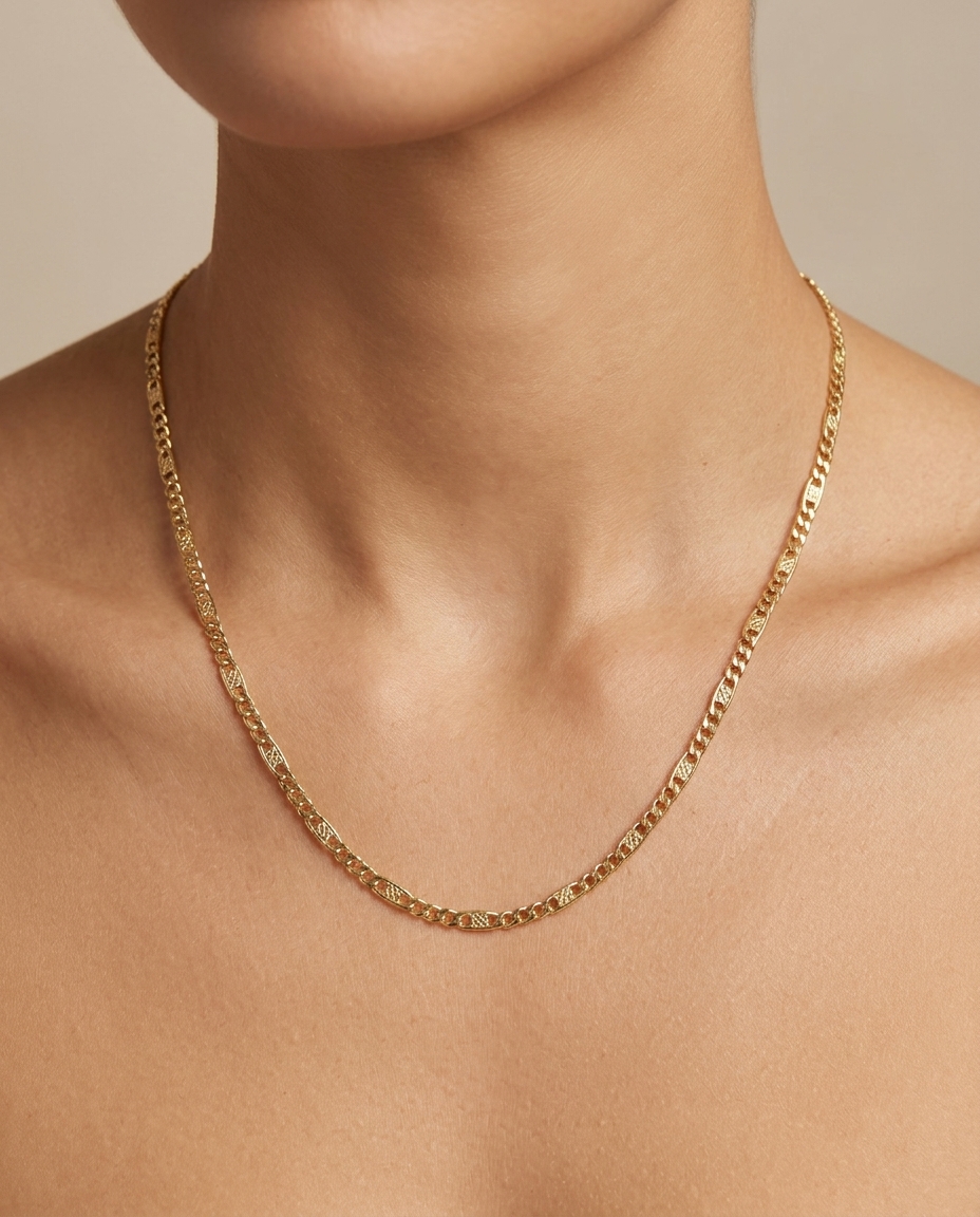 14KT Yellow Gold Necklace on model