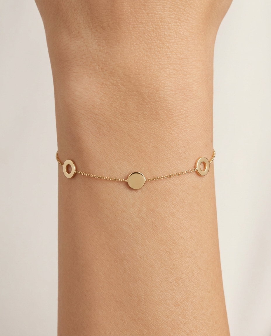 14KT Yellow Gold Braclet 7" on model