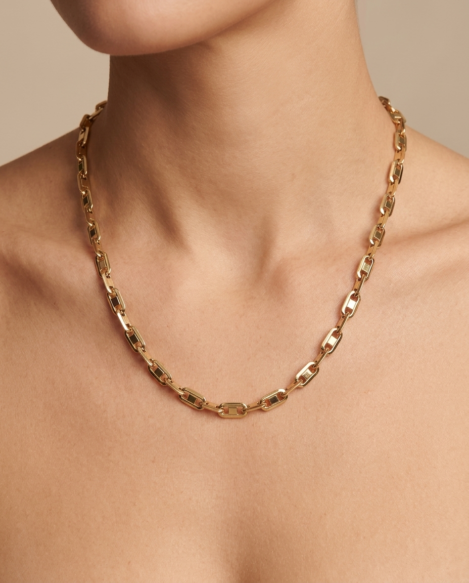 14KT Yellow Gold Necklace on model