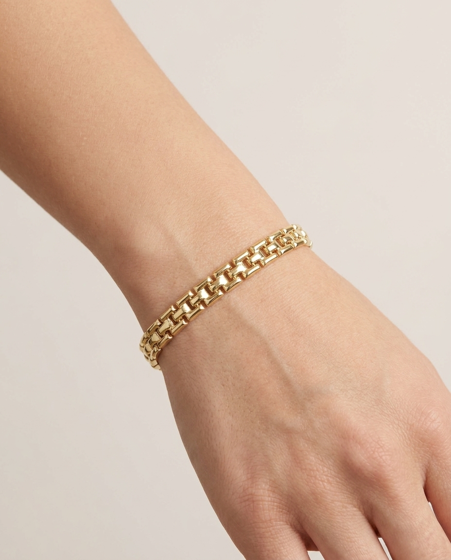 14KT Yellow Gold Bracelet 7.5" on model