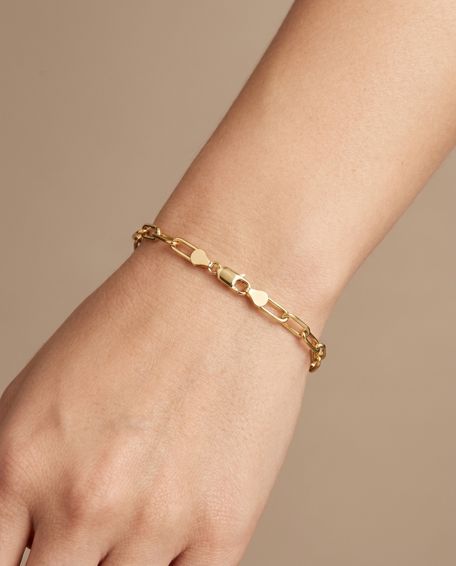 14KT Gold Round Paperclip Bracelet on model