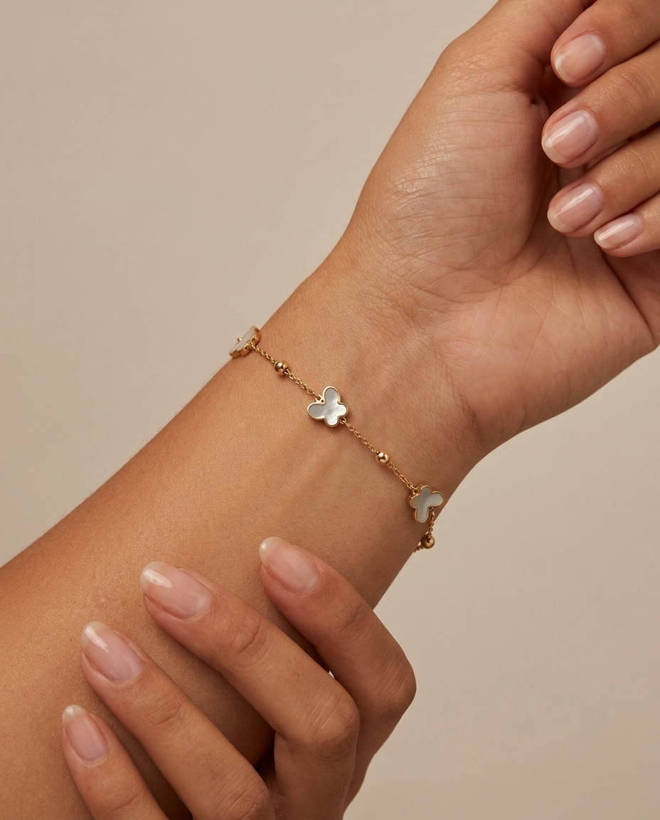 Mop 3 Buterfly Bracelet in Yellow Gold on model