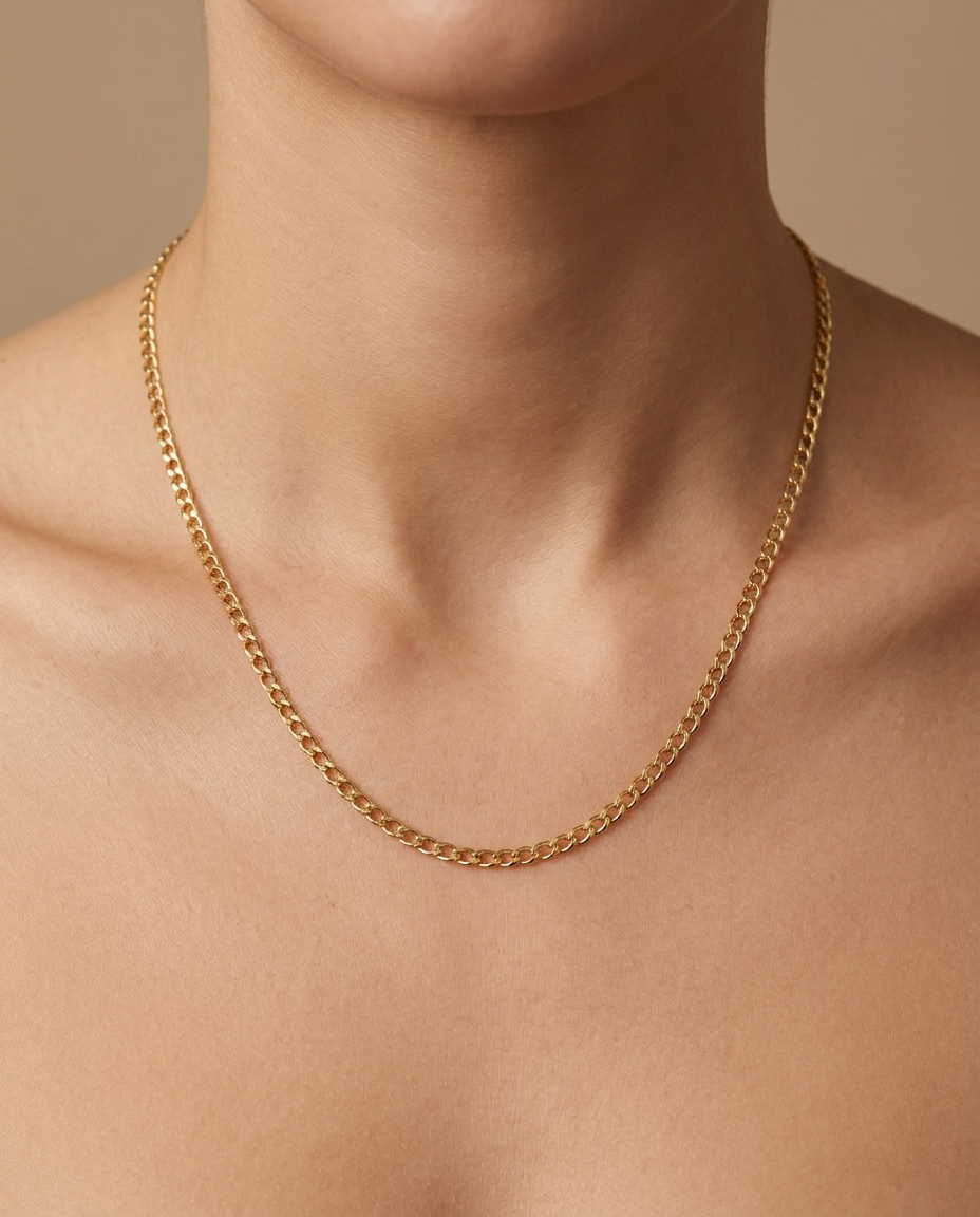Hollow Light Curb Chain in Yellow Gold on model