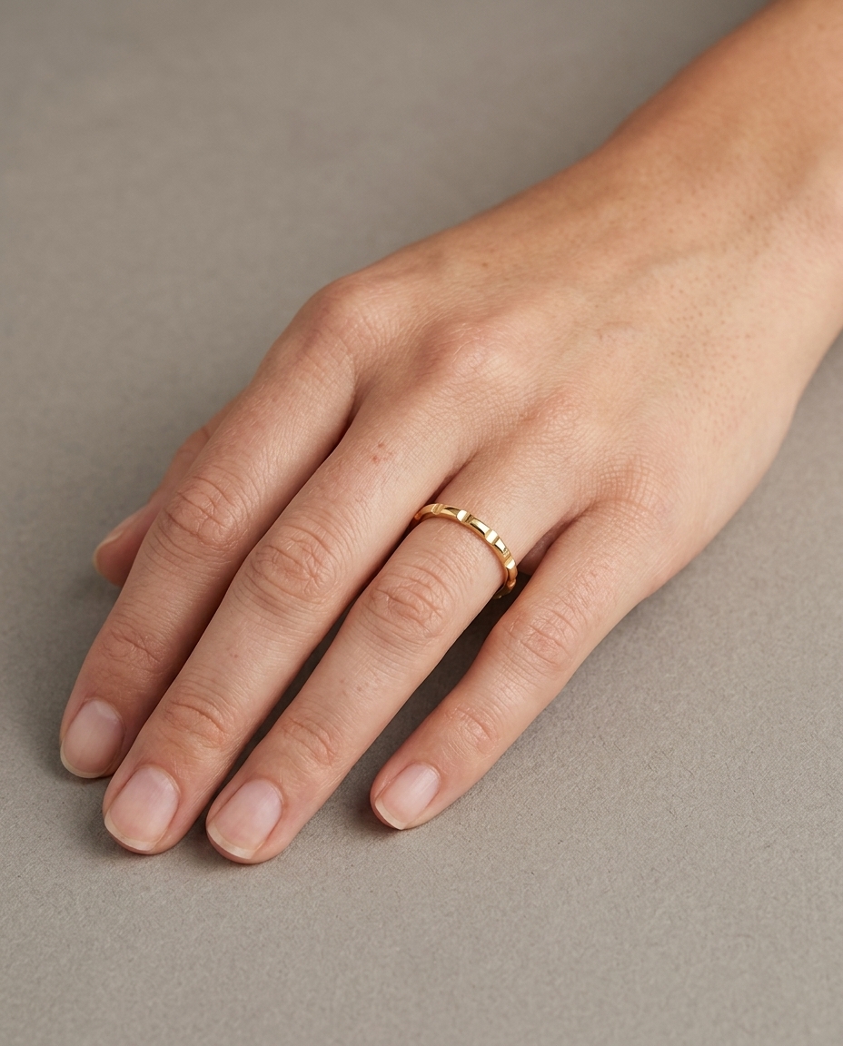 Plain Ring in Yellow Gold on model